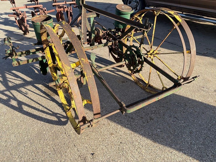 john-deere-2-image-3