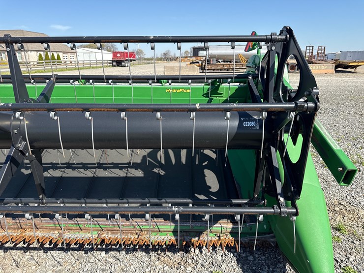 john-deere-630d-image-10