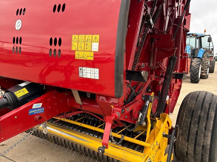 2018-new-holland-roll-belt-560-image-44