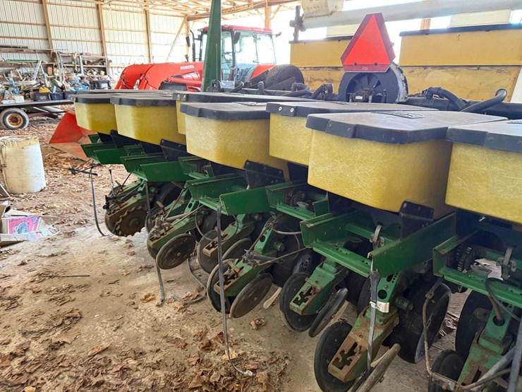 john-deere-7240-image-14