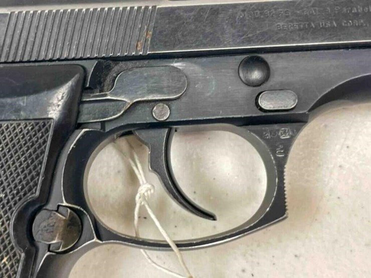 beretta-pistol-image-13