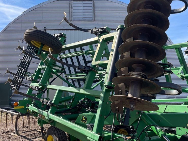 john-deere-726-image-8