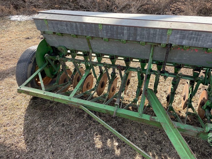 john-deere-grain-drill-image-16