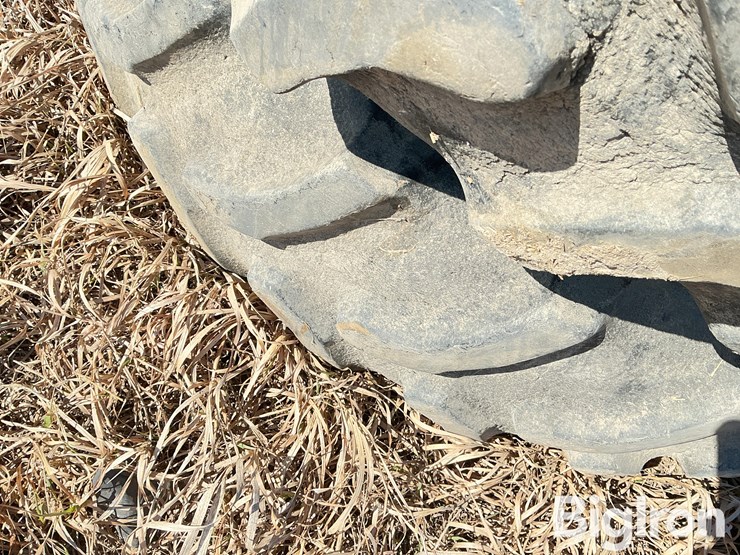 john-deere-380-image-20