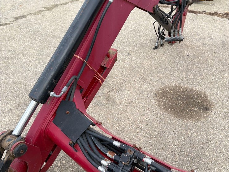 case-ih-l750-image-8