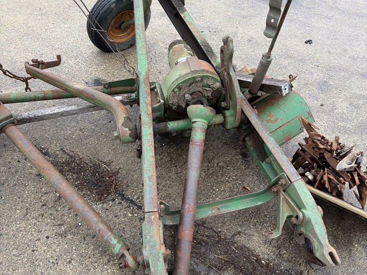 john-deere-8-image-4