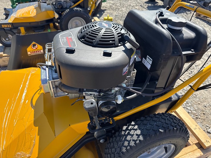 #34-•-unused-2022-dewalt-e1050-33"-push-mower-220310zd-inv#-41147-image-8