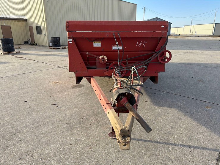 new-holland-195-image-2