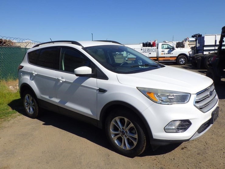 2018-ford-escape-image-2