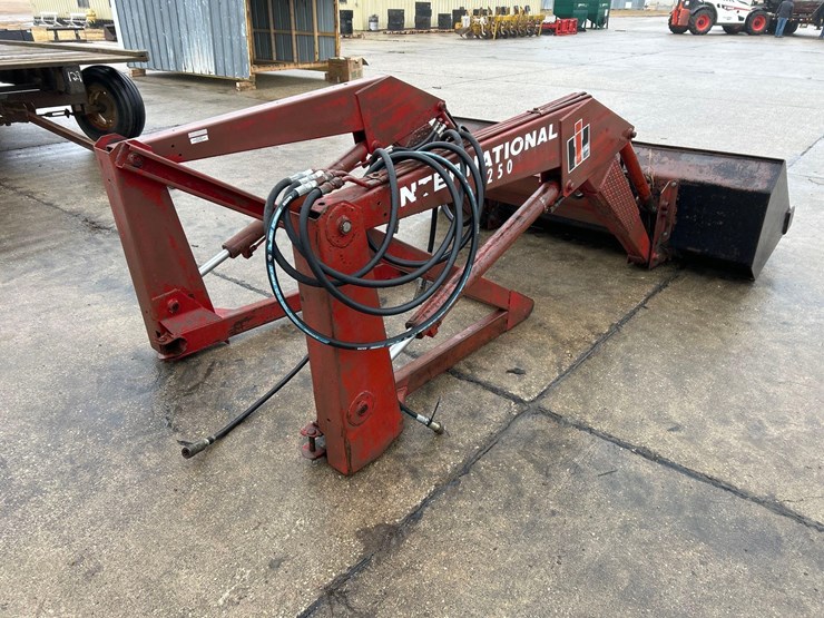 international-2250-image-6