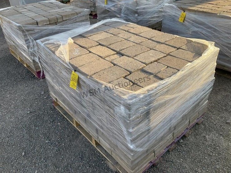 pallet-of-stone-pavers-image-2