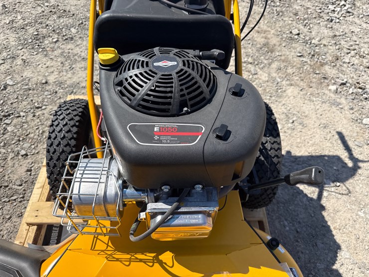 #36-•-unused-dewalt-dw33-33"-walk-behind-zero-turn-mower-1d25nk60041-inv#-41236-image-9