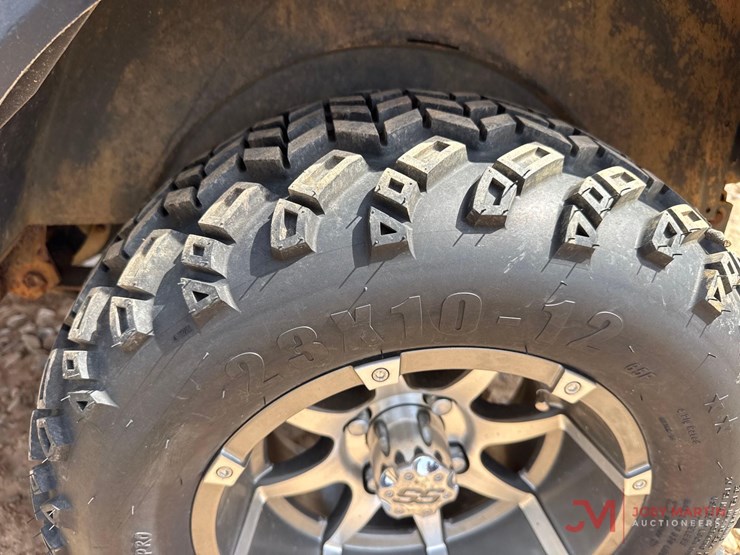 ez-go4-seater-gas-powered-golf-cart-image-9