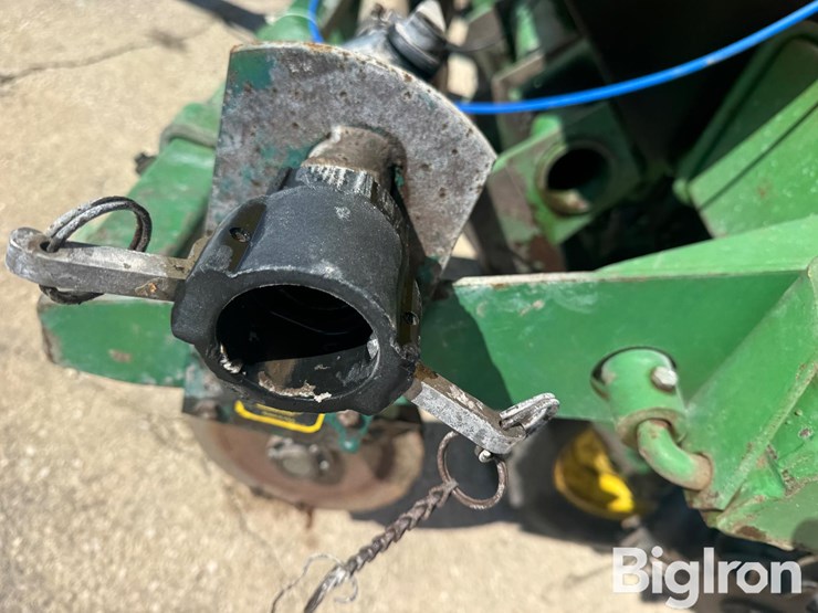 john-deere-7000-image-16