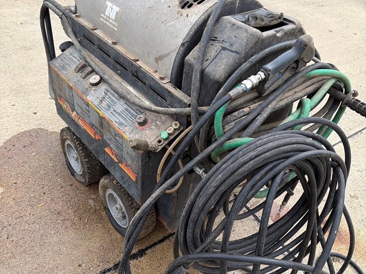 tnt-hot/cold-waterpower-washer-image-6