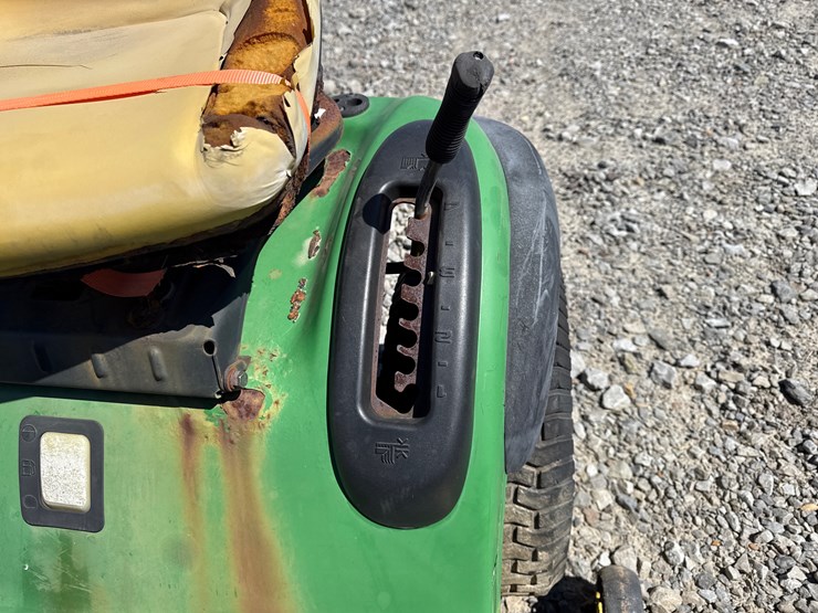 john-deere-l120-image-18