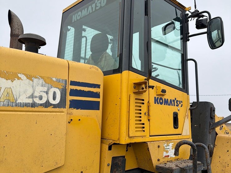 2007-komatsu-wa250-5l-image-19