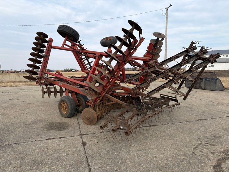 international-496-image-3