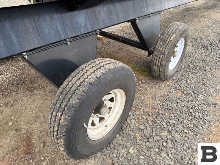 2023-mac-don-fd240-image-30