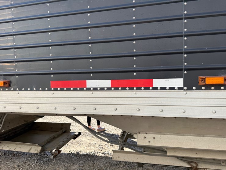 2015-timpte-hopper-bottom-image-59