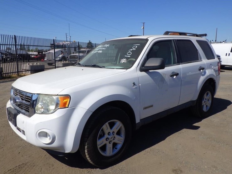 2008-ford-escape-image-1