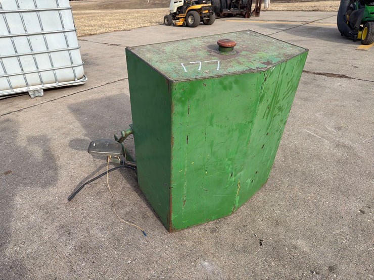 john-deere-4440-image-1