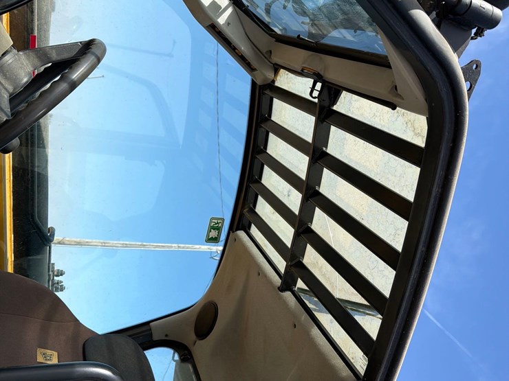 2012-jcb-535-95-image-41