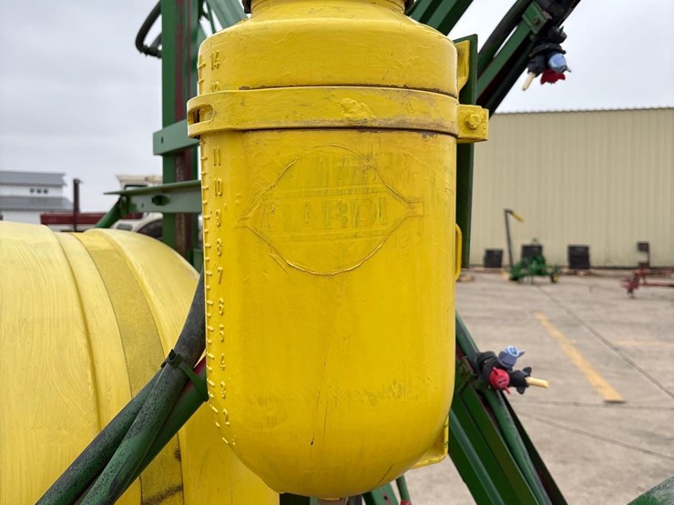500-gallon-pull-type-sprayer-image-34