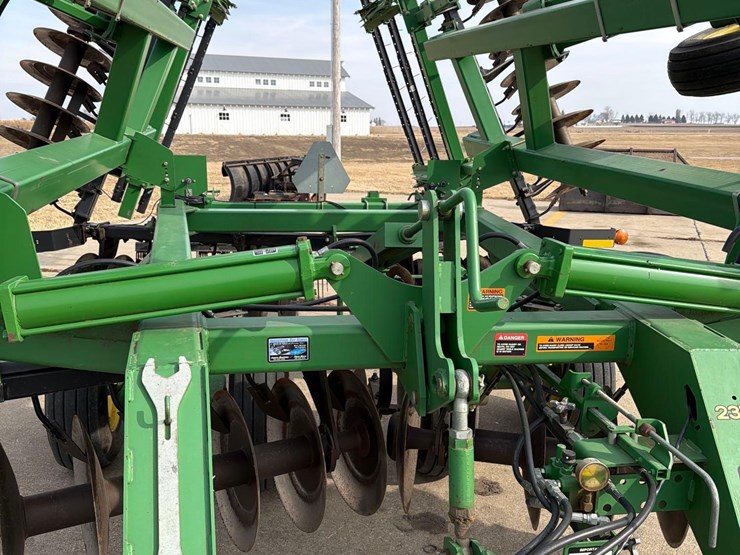 john-deere-637-image-43