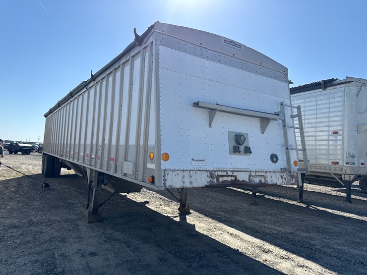 1995-cornhusker-hopper-bottom-image-2