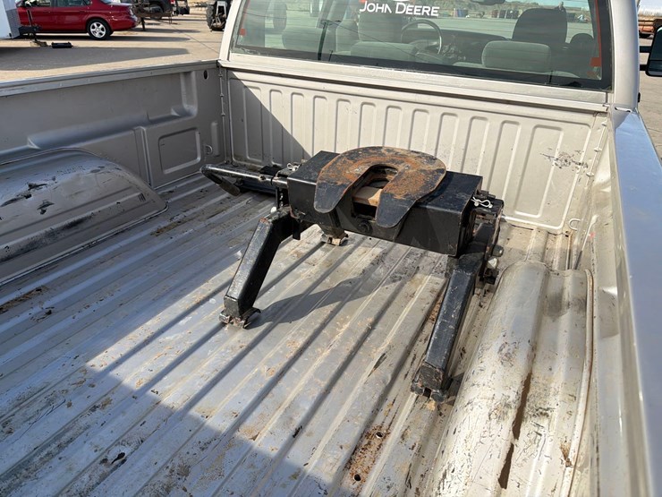 2005-chevrolet-k2500-image-22