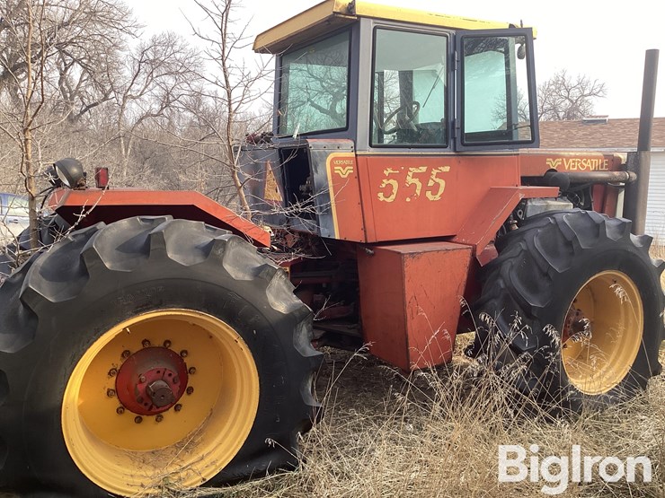 1982-versatile-555-image-4