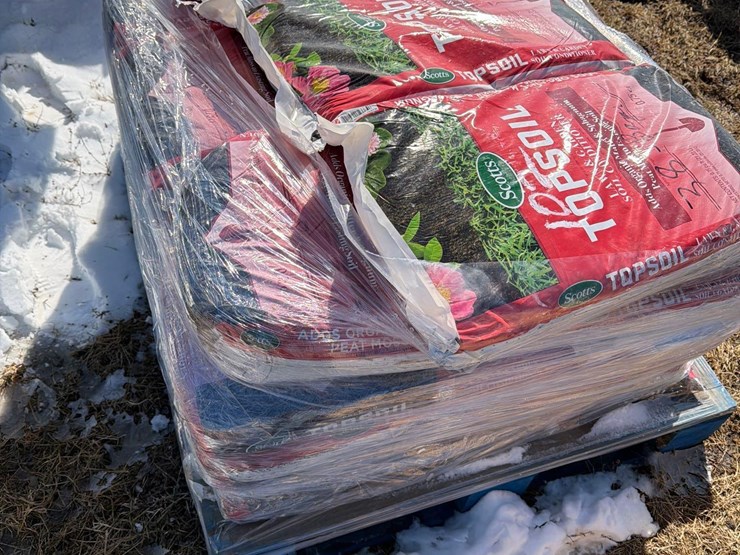 pallet-of-top-soil-image-4