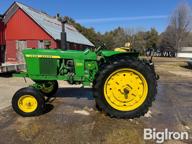 john-deere-3020-image-8