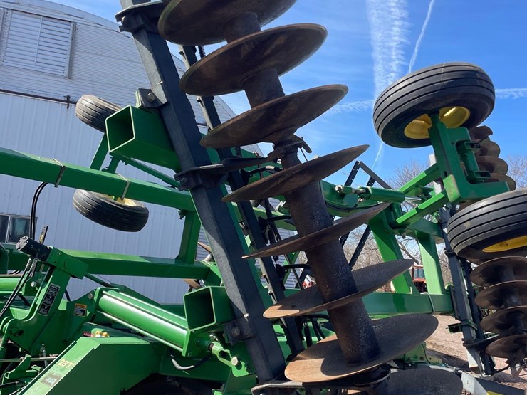 2005-john-deere-637-image-27