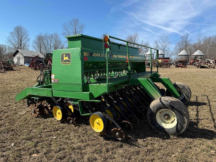 john-deere-750-image-3