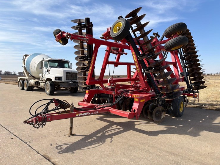 2008-sunflower-1435-image-1