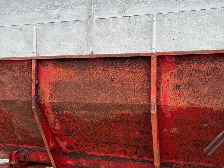 roorda-rear-unload-12ft-silage-wagon-image-9