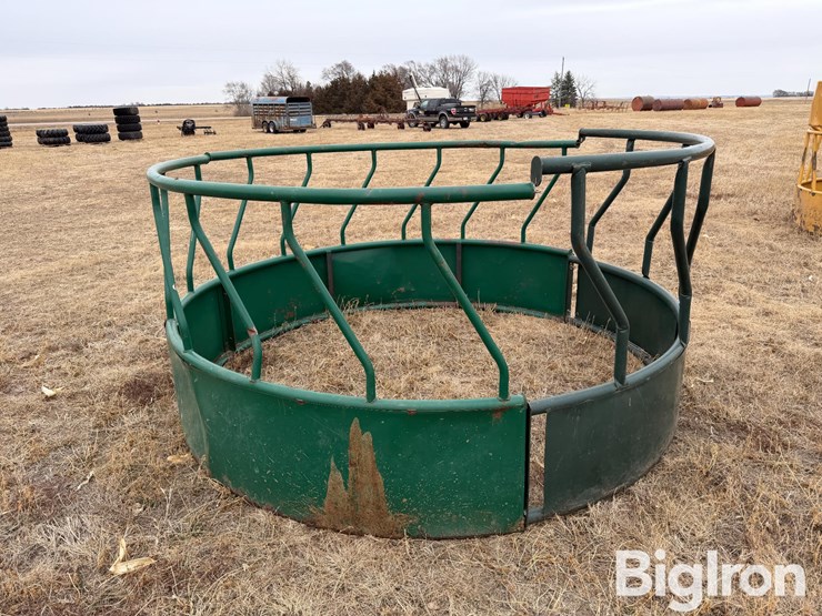 round-bale-feeder-image-7