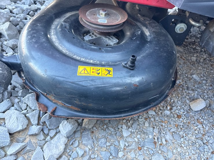 #25-•-troy-built-42"-zero-turn-mower-1b056h10225-inv#-42727-image-17