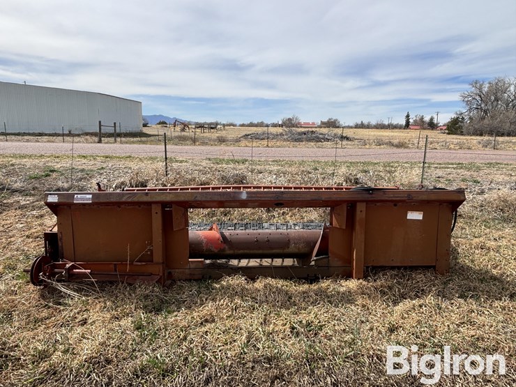 international-810-image-6