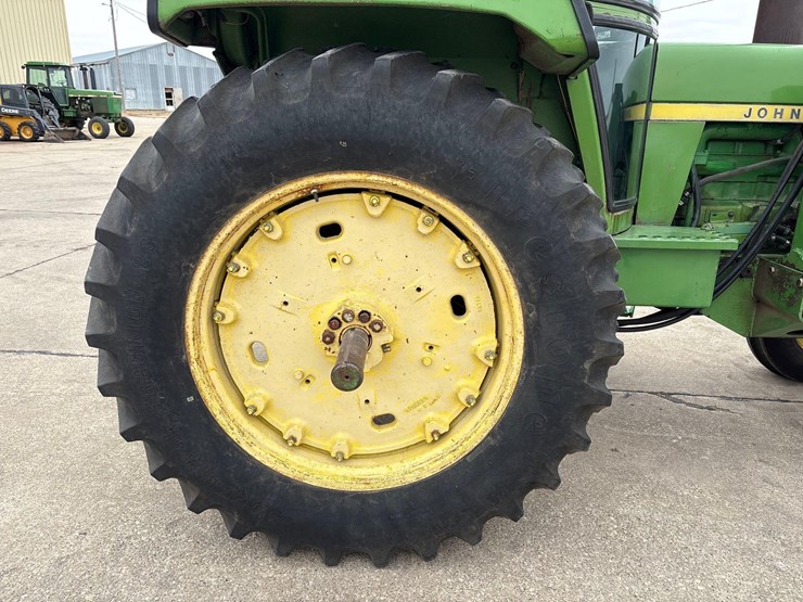 john-deere-4030-image-27