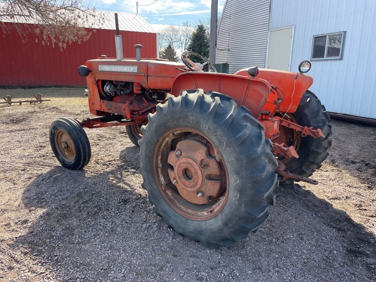 allis-chalmers-d15-2wd-tractor-image-5