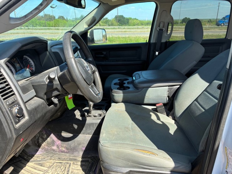 2018-dodge-2500-image-5