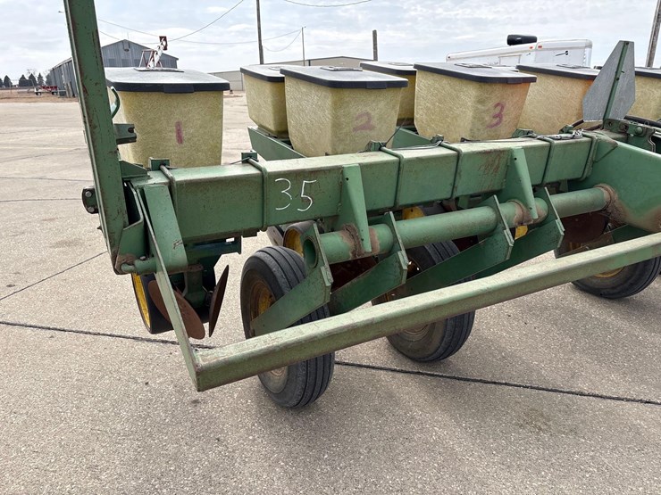 john-deere-7000-image-18