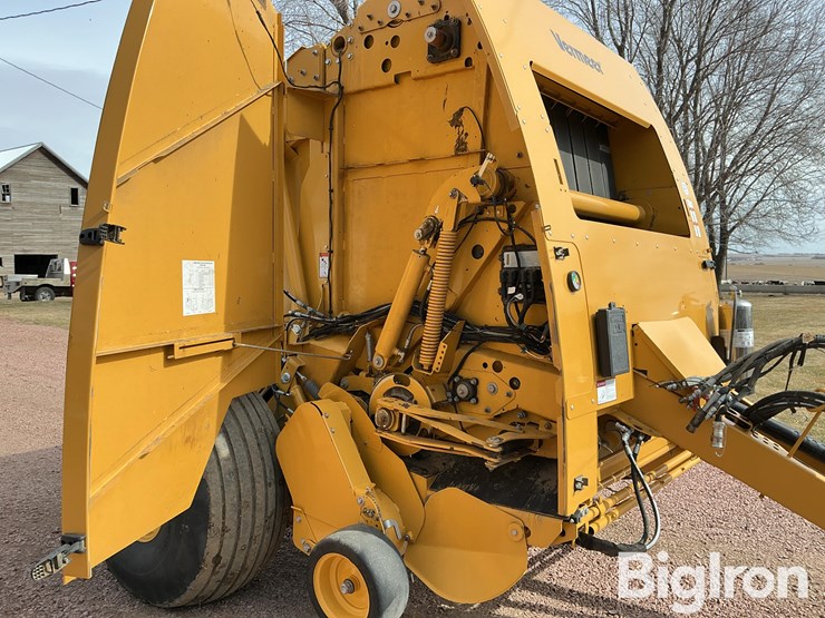 2023-vermeer-605n-cornstalk-special-image-16