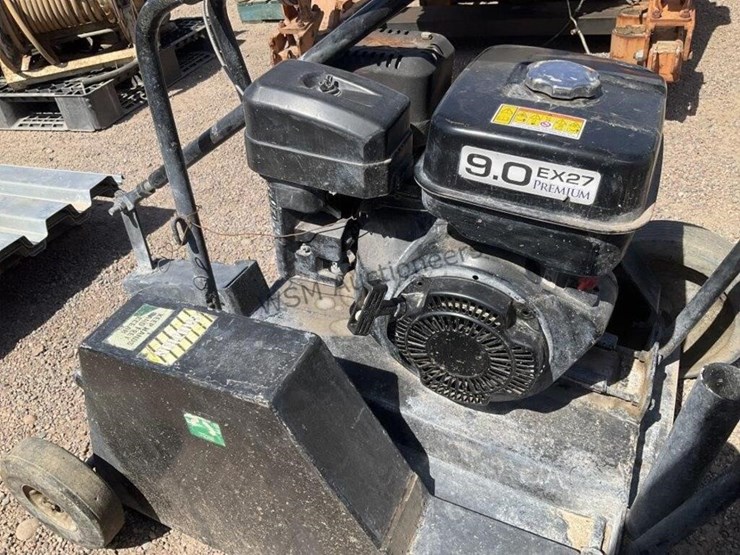 gas-powered-turf-saw-image-6