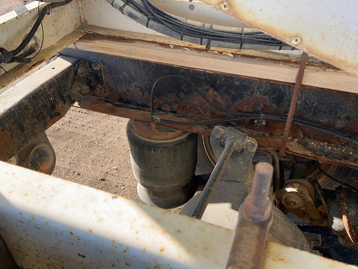 2004-caterpillar-c12-image-50