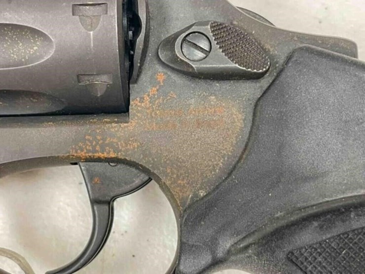 taurus-revolver-image-9