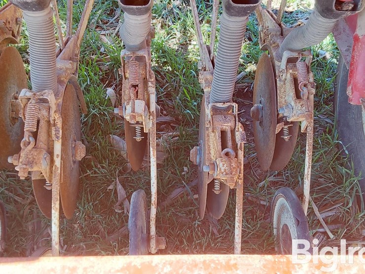 international-510-image-15